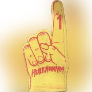 WWF Hulk Hogan ‘Hulk Rules’ Foam Finger | Yellow | Vintage 1986 👆